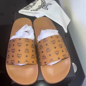 MCM slides